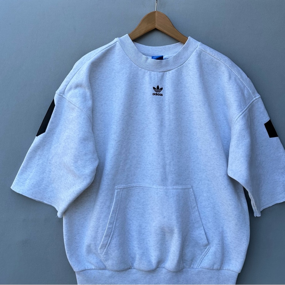 🎉5 for $45🎉 Adidas Sweatshirt Top Pullover Women Size S - Picture 3 of 14